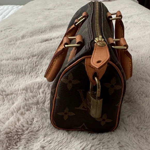 Louis Vuitton Brown and Tan Monogram Satchel - Picture 3 of 9